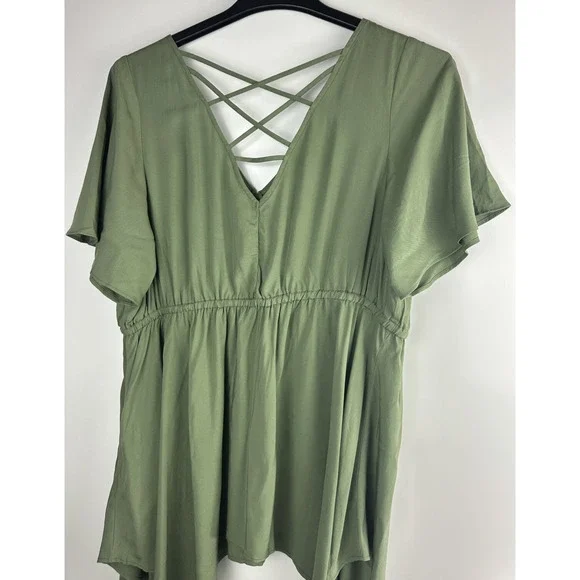 NWT Torrid Babydoll Challis Sharkbite Flutter Sleeve Top Green Plus Size 2 2X - Picture 10 of 16